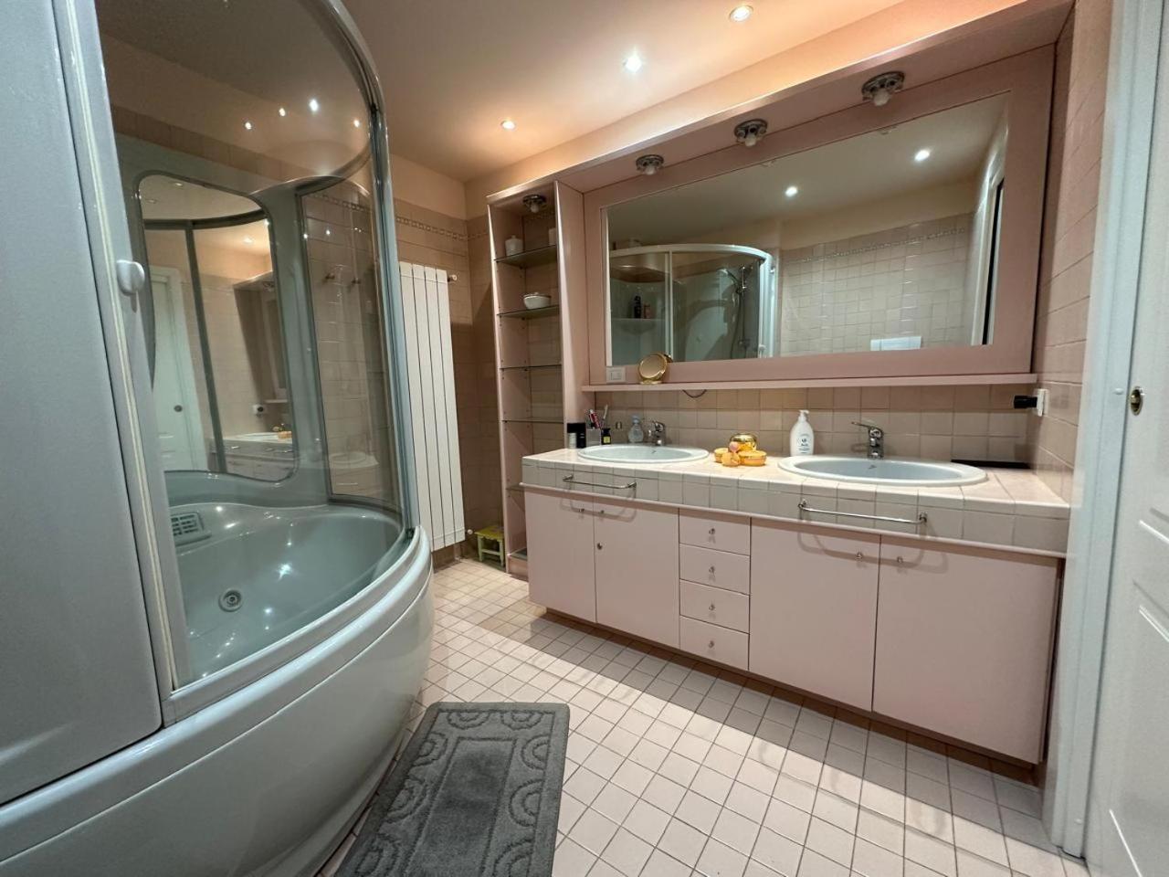Sana Luxury Apartment Stresa